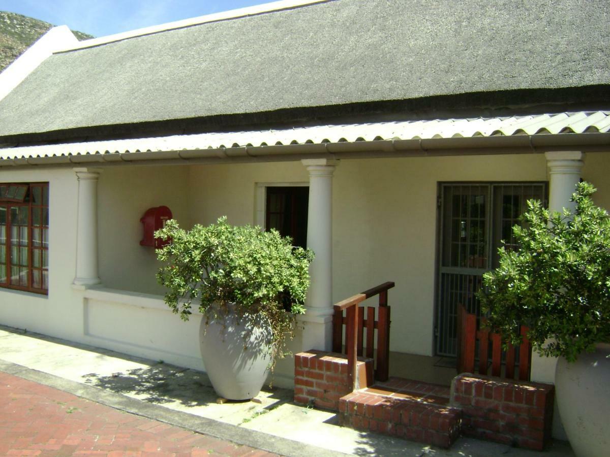 Mountain View Cottage Fish Hoek Exterior photo
